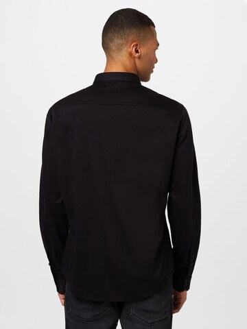 Coupe slim Chemise 'BIADO' BOSS en noir