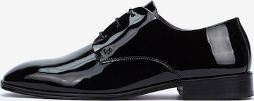 Martinelli Lace-up shoe 'Charlestown' in Black: front