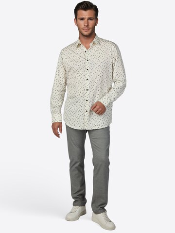 Coupe regular Chemise PIERRE CARDIN en blanc