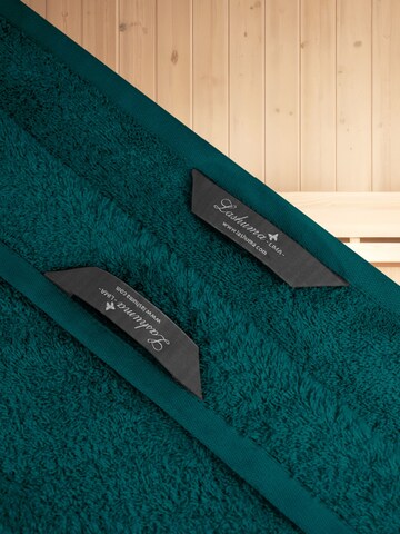 Lashuma Towel 'Lima' in Green