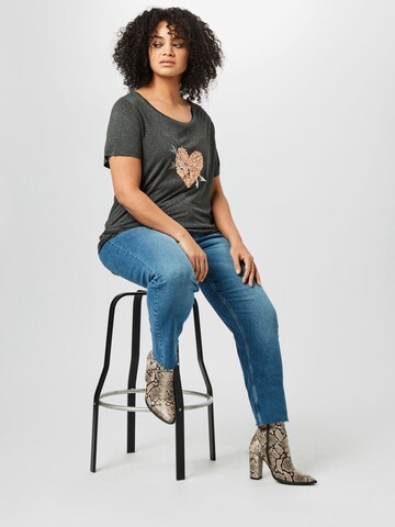 ABOUT YOU Curvy - Camisa 'Abby Shirt' em cinzento