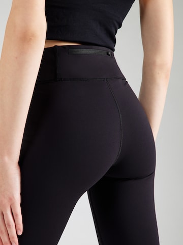 Skinny Pantaloni sport 'Core' de la On pe negru