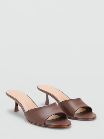 Mule 'HIDE' MANGO en marron
