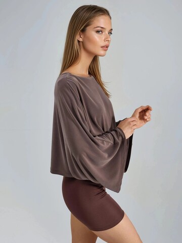 T-shirt Busem en marron