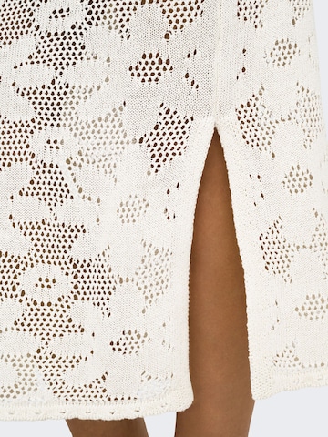 Only Maternity - Falda 'OLMISABELLA' en blanco