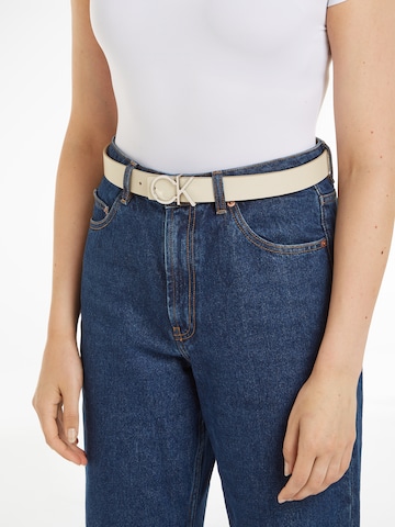 Ceinture Calvin Klein en gris : devant