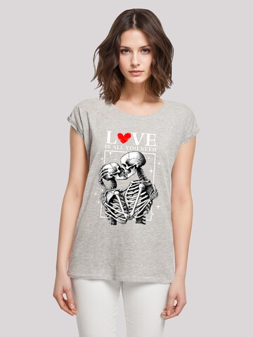 T-shirt 'Love is all you need' F4NT4STIC en gris : devant