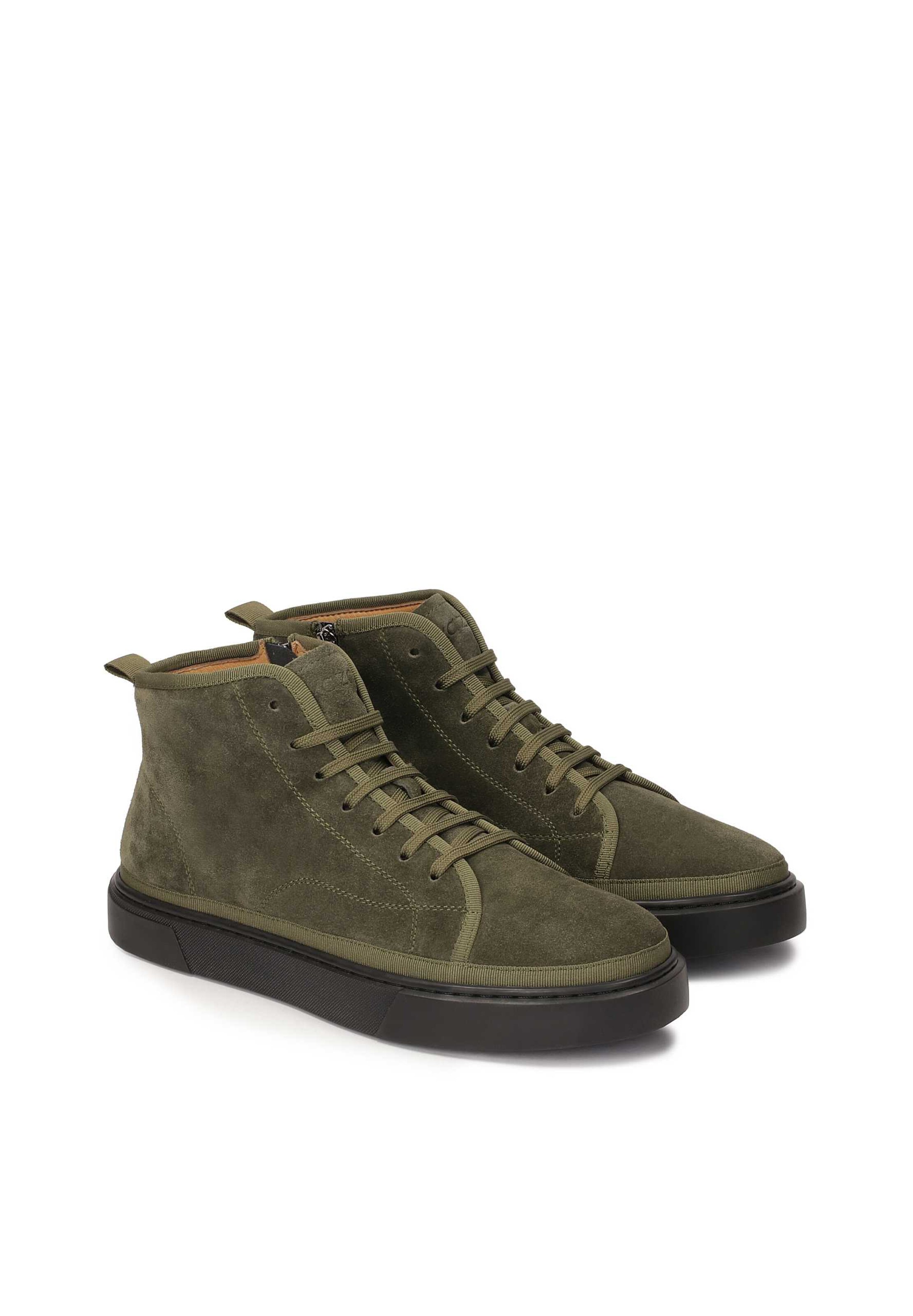 Sneaker alta di Kazar in verde
