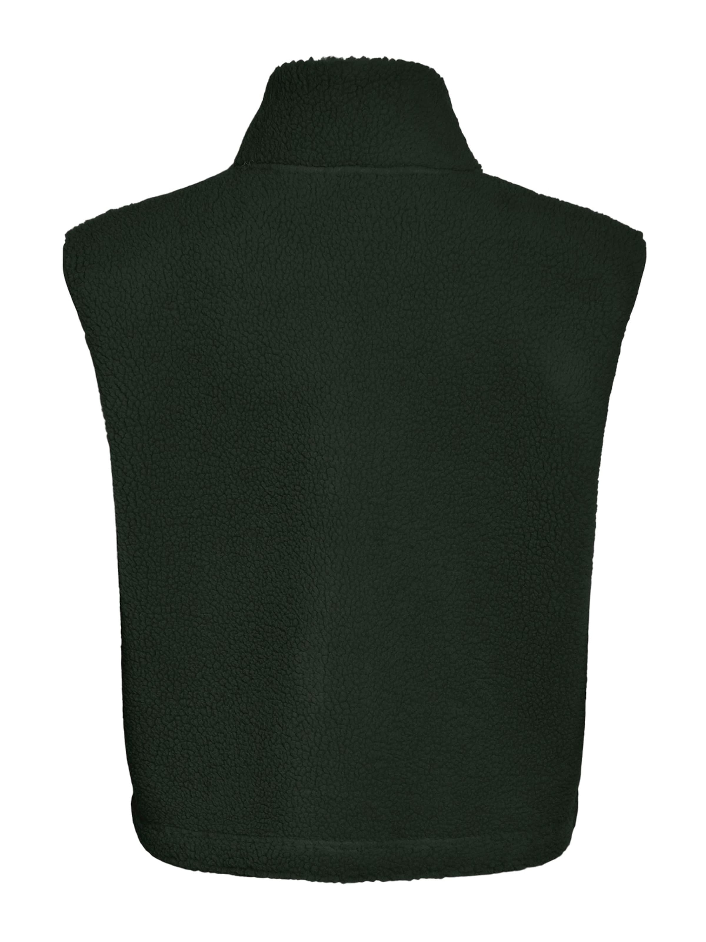 Noisy may Vest 'NMMasey' in Black