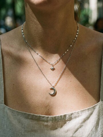 Nemomatheo Necklace 'Nachthimmel – Elegante Schichtkette mit Mond & Stern' in Silver