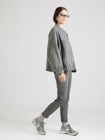VERO MODA Tapered Pants 'VMMAYA MACY' in Grey
