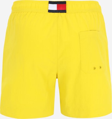 TOMMY HILFIGER Plavecké šortky – žlutá