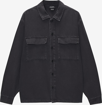 Pull&Bear Comfort fit Button Up Shirt in Black: front