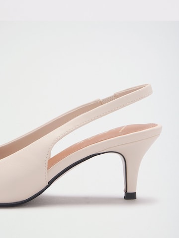 Lipsy Slingpumps in Beige
