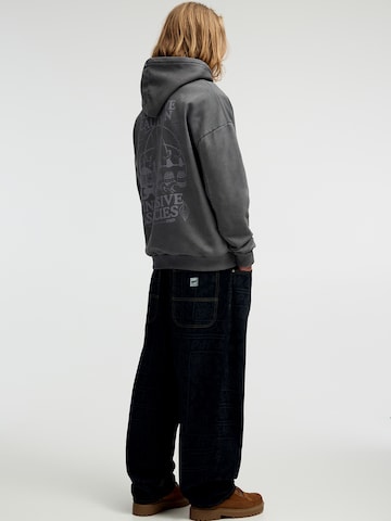 Pull&Bear Sweatshirt in Grijs
