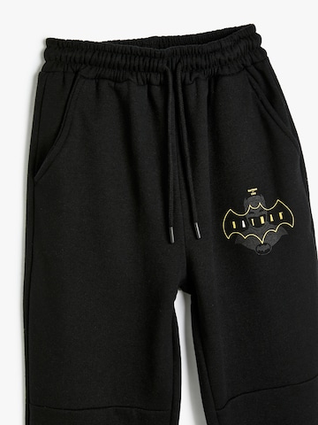 Koton Tapered Broek in Zwart