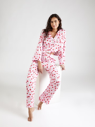 Hunkemöller Pyjamapaita 'Cherry' värissä vaaleanpunainen