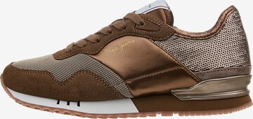 Pepe Jeans Sneakers in Brown: front