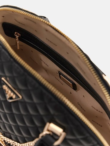GUESS Handtasche 'Everlee' in Schwarz