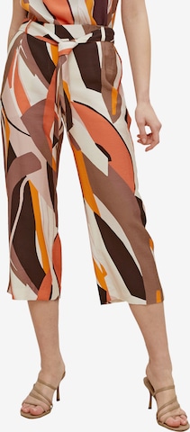 Pantalon COMMA en marron : devant