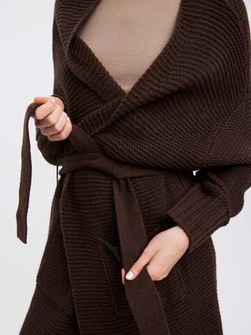 Cardigan 'NONAME' VERO MODA en marron