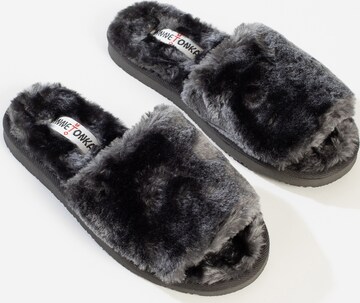 Pantoufle 'Lolo' Minnetonka en gris