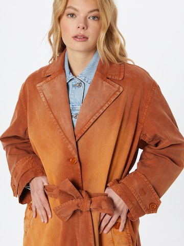 WEEKDAY Between-Seasons Coat 'Phoenix' in Orange