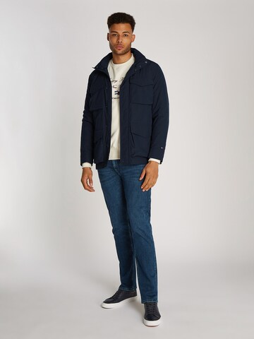 TOMMY HILFIGER Демисезонная куртка в Синий
