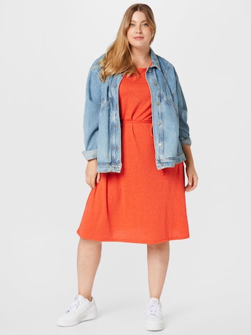 sarkans Vero Moda Curve Kleita 'JUNE'