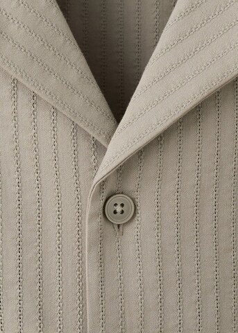 MANGO MAN Regular Fit Hemd 'Muzza' in Beige