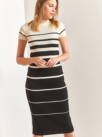 Bianco Lucci Úpletové šaty – černá: přední strana