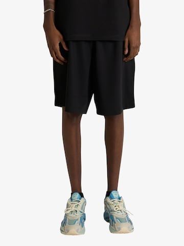 Bonsai Regular Pants in Black: front