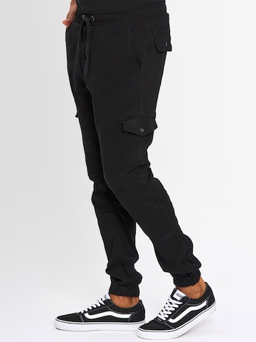 Alessandro Salvarini Tapered Cargo trousers in Black