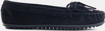 Minnetonka Moccasin 'Thunderbird' in Black