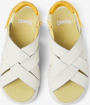Sandalo 'Oruga' di CAMPER in bianco