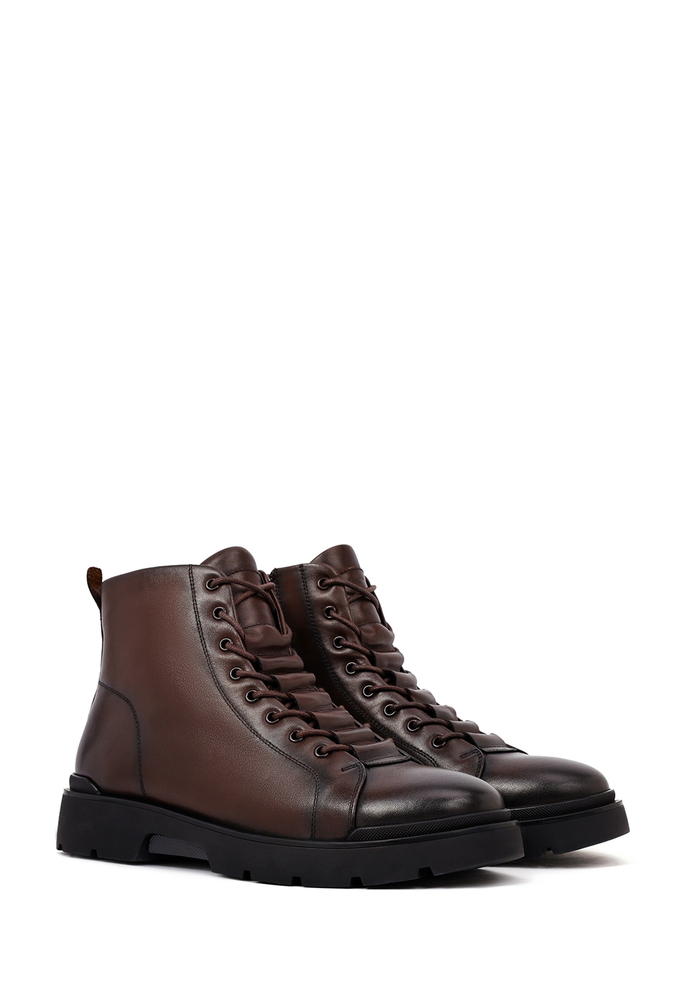 Derimod Lace-up boots in Brown