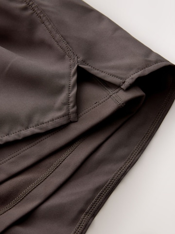 Next Regular Sportshorts in Braun
