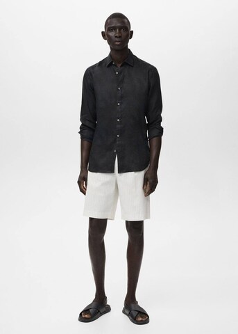 MANGO MAN Regular Fit Hem in Schwarz