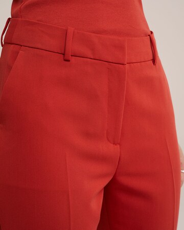 WE Fashion Slimfit Broek in Rood