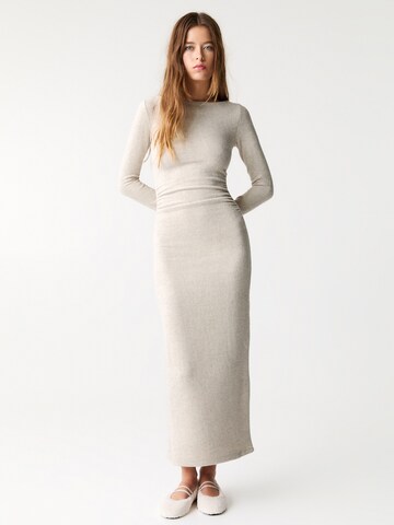 Pull&Bear Šaty – béžová: přední strana
