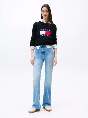 Tommy Jeans Flared Τζιν 'Sylvia' σε μπλε
