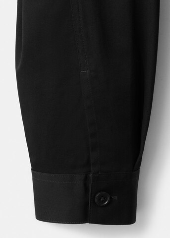 MANGO MAN Comfort Fit Hemd 'Roberto' in Schwarz