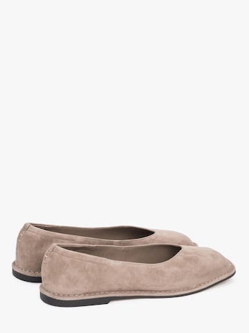 Estro Ballet Flats '020-22' in Beige
