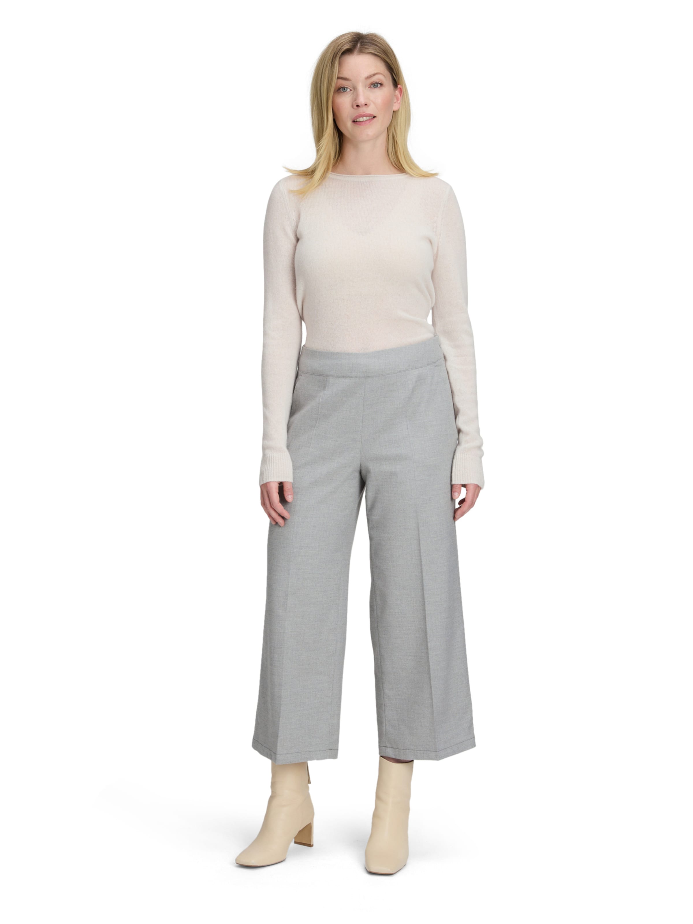 Betty Barclay Loose fit Pleated Pants in Grey