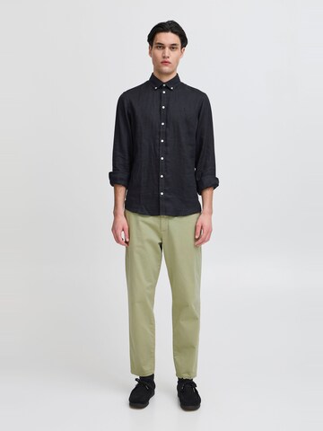 Casual Friday - regular Pantalón chino ' CFPEPE garment dyed pants ' en verde