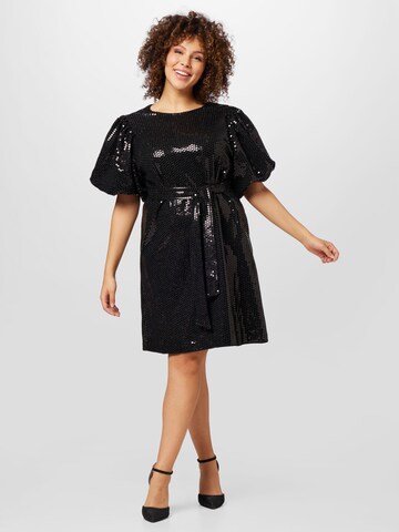 Selected Femme Curve - Vestido en negro: frente