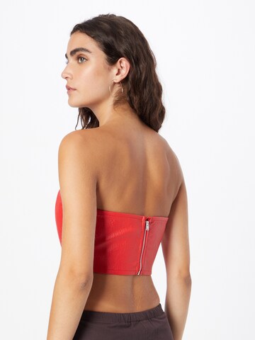 Top di NLY by Nelly in rosso