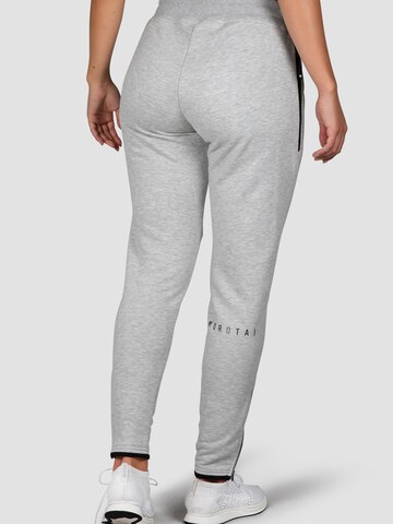 Tapered Pantaloni sportivi 'Naka' di MOROTAI in grigio