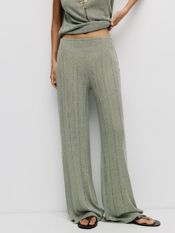 Pull&Bear Wide leg Byxa i grön: framsida