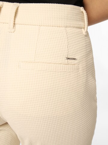 BRAX Regular Bügelfaltenhose 'Mara' in Beige